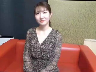 最新泄露门交流分享《客户修电脑泄露美女大尺度日常撩骚图片+视频完整档案》揭露良家素人日常不为人知的一面
