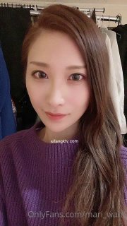 [酒店偷拍] 素雅白嫩大生美女~一进房就忍不住脱掉女友的衣服~看来渴很久啰!!