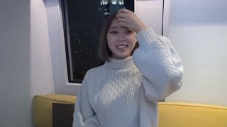 欧美开衫毛衣街拍_欧美亚洲精品成人视频